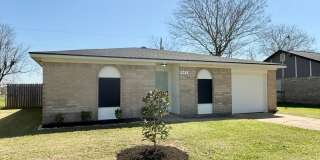 Very Cute 3/1/1 home in Angleton!!! Gallery 1