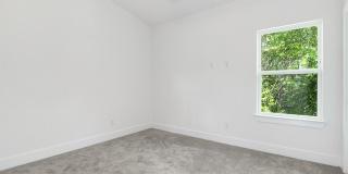 214 Connelly St Gallery 23