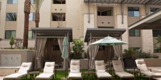 The Lincoln Scottsdale Gallery 10