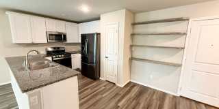 Gorgeous 3-bedroom, 2 Bathroom, Minutes from Randolph AFB Gallery 8