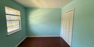 8766 WALUTES Circle Gallery 8