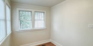 1557 Harrison Street Gallery 10