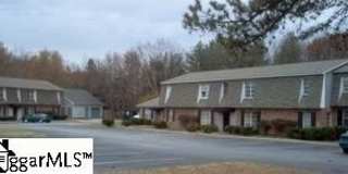 713 E Curtis Street Gallery 1