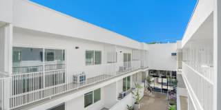 ST Living at 1422 Tamarind | Come Home to Elevated Comfort Gallery 15