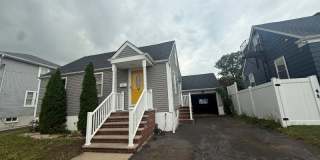 211 Bradford Ave Gallery 1