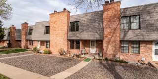 Beautifully Maintained Townhome with Fantastic Amenities Gallery 43