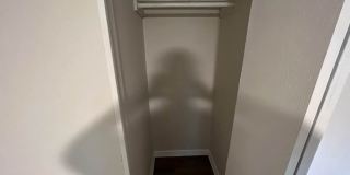 Room in 6 Bedroom Home at Henslowe Dr Gallery 43