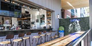 Jade at North Hyde Park Gallery 22