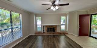 Cozy 2-Bedroom, 2-Bath Condo Nestled in Cary Gallery 7