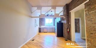 2320 N Damen Ave Gallery 6