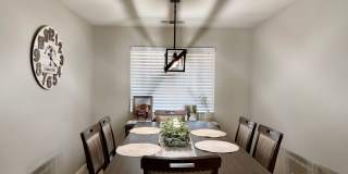 Wonderful 3 bed , 2 bath in Sunnyside Area Gallery 13