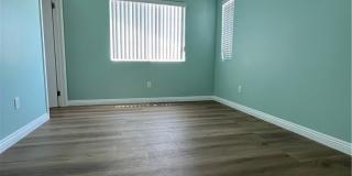 1501 W Delhaven Gallery 6