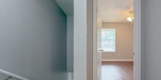 CUTE 2/1.5 w/ New Paint, Washer and Dryer, Close to TCC & FSU! Available NOW for $1050/month! Gallery 22