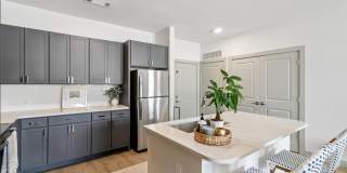 The Belle at the Lamar Gallery 10