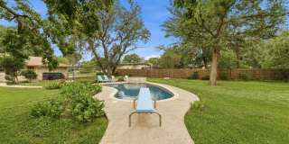 4 Bedroom with a Pool in Helotes! Gallery 69