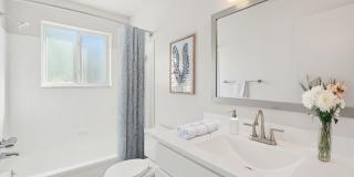 Southpointe Square Gallery 5