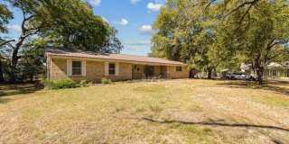 921 Evans Street Gallery 1