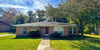 110 Windsor Dr Gallery 1