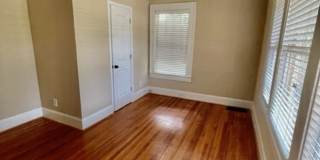 Introducing WesleyHeights401, a charming 3-bedroom, 2-bathroom house located in the heart of Charlotte, NC Gallery 14