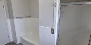 4 Bed 2 Bath Golf Course Living Gallery 17