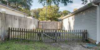 Bring the Boat or RV, and the Dogs—This 4 Bedroom's Got Space for It! Gallery 29
