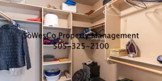 Beautiful 4 Bedroom (Newer) Home in Farmington Gallery 9