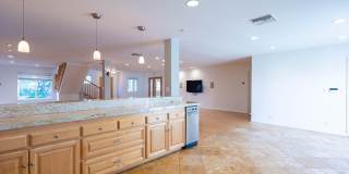4539 Mammoth Avenue Gallery 15