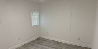 Charming 4-Bed Home with Bonus Room in Tampa! Landscaping/Utilities Included. Available Now!! Gallery 11
