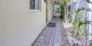 305 S Federal Highway Gallery 14