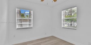 2217 SW 1st Ct Gallery 36