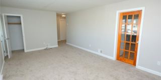 924 Avalon Avenue Gallery 10