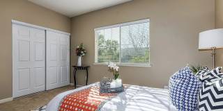 Bollinger Crest Gallery 12