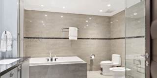 19216 Fisher Island Dr Gallery 21