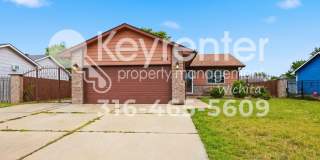 Spacious 4 Bedroom 2 Bathroom House Spacious 4 Bedroom 2 Bathroom House Gallery 1