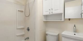 9 Thomas Park Unit 5 Gallery 9