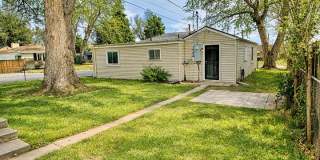 Spacious Denver 3BR Home with Easy Access to Transit & Outdoors! Available 9/10/2026 Gallery 28