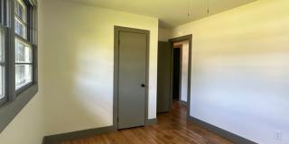 Updated 3 Bedroom House on the Eastside Gallery 31