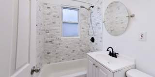 Beautiful- 3Bed/2Bath Townhome! Gallery 17