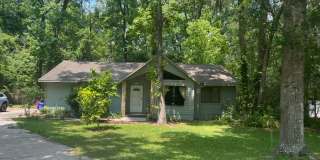 Super cute 3 bedroom 2 bath in NW Miram Manor Gallery 1