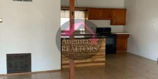 Huge Home For Lease Near Universities and Hendrick -4 Bedrooms and 2 Baths Gallery 4