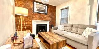 Cozy and Sunlit 1 bed 1 Bath! Gallery 3