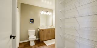 624 Yale Gallery 9
