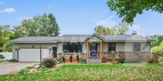 1652 Oakbrook Drive Gallery 1