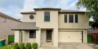 4 - Bedroom 2.5 - Bath 2 Storey Home, The Epitome of Modern Living Combined with Timeless Charm! Gallery 1