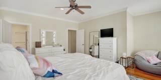 407 East Hull Street Gallery 38