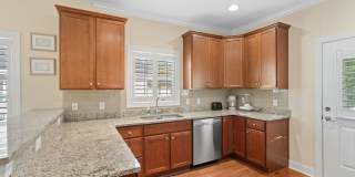 Coastal Living at its Best: Charming 3-Bedroom Near the Beach Gallery 33