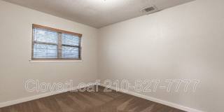 2239 Rippling Rill St Gallery 34