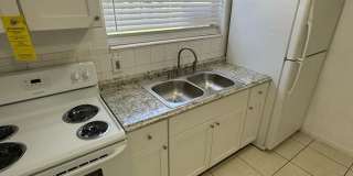 Modern Apartments  Near Jackson Hospital: 1-3 Bedroom Options Gallery 11