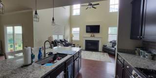 100 Glory Rd Gallery 11