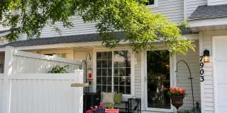 3-Bed 1.5-Bath Townhouse in Chanhassen! Gallery 1